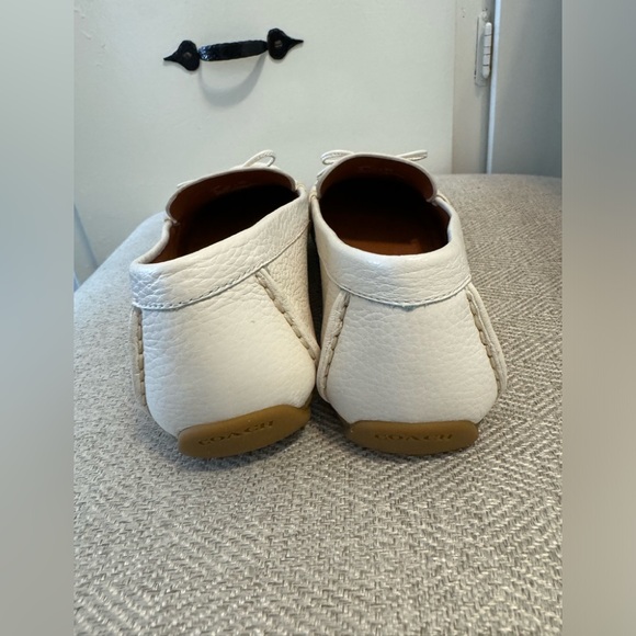 Coach womens loafers size 7B - Picture 3 of 10
